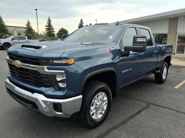 2026 Chevrolet Silverado 2500 HD Crew Cab Standard Box 4-Wheel Drive LT