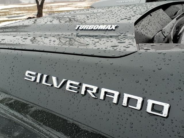 2026 Chevrolet Silverado 1500 Crew Cab Short Box 4-Wheel Drive LT 2FL