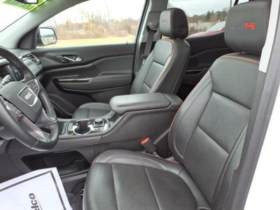 2023 GMC Acadia AT4