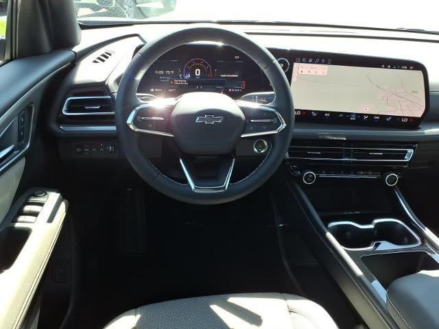 2027 Chevrolet Traverse LT w/2LT