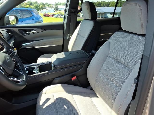 2027 Chevrolet Traverse LT w/2LT