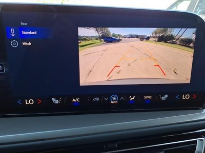 2027 Chevrolet Traverse LT w/2LT
