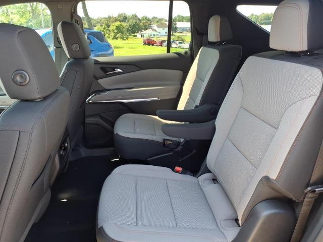 2027 Chevrolet Traverse LT w/2LT