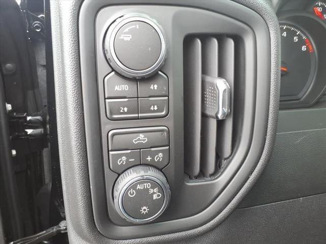 2026 Chevrolet Silverado 1500 Crew Cab Standard Box 4-Wheel Drive Custom Trail Boss