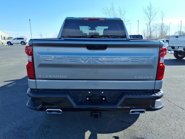 2026 Chevrolet Silverado 1500 Crew Cab Short Box 4-Wheel Drive Custom Trail Boss